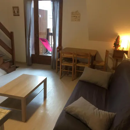 Duplex T2 Cabine aux pieds du télécabine avec parking Bagnères-de-Luchon Extérieur photo